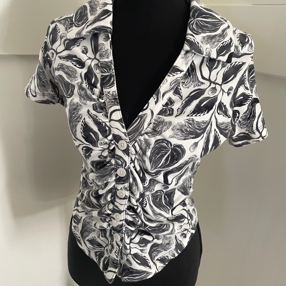 Anthropology xs Black and White Women's Top